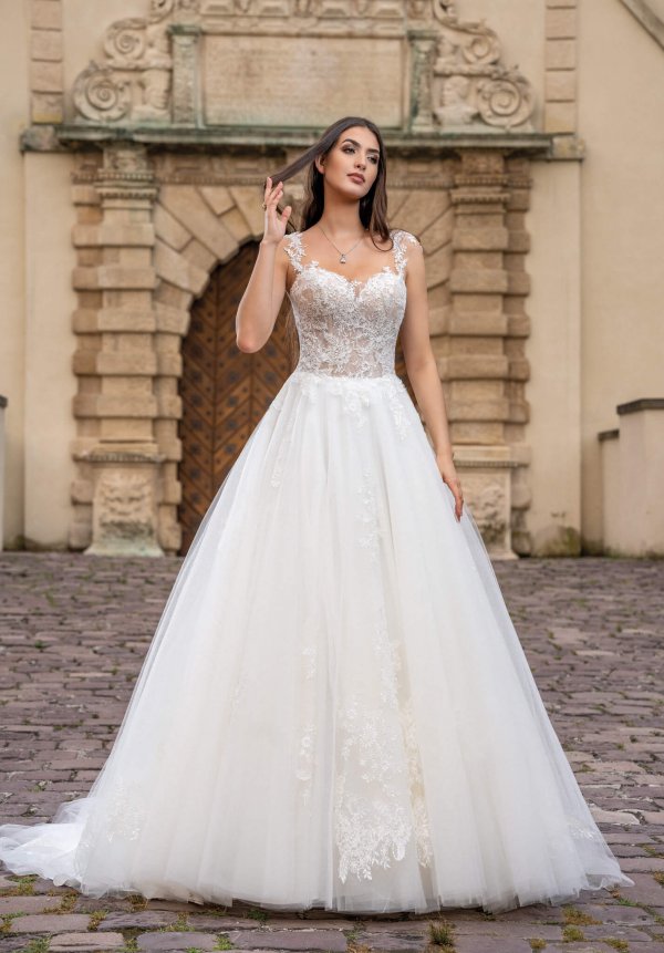 MsModa Tereza, Braut, Wedding, feine Spitze, Spitzenoberteil, Tüllrock, klassiche A-Linie, A-Linie, bestickter Tüllrock, Spitze im Oberteil, Spitzenträger, Herzcorsage, transparentes Oberteil,