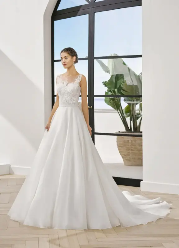 Boss Hochzeitshaus Adriana Alier Portland Vintage Brautkleid Organza Bremen Stade Winsen Maschen Lüneburg (1)