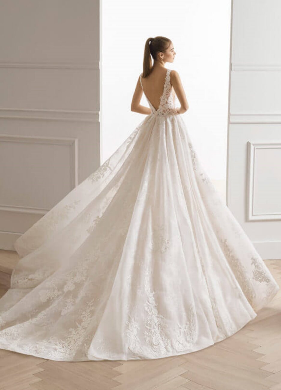 Boss Hochzeitshaus Winsen Luhe Brautkleid Hamburg Bremen Stade Buxtehude Buchholz Estibal Aire Barcelona Brautkleid FinFlare (2) p