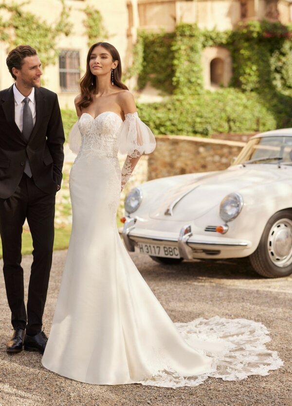 Boss Hochzeitshaus Winsen Luhe Brautkleid Hamburg Bremen Stade Buxtehude Lübeck Aire Royal Aire Barcelona Yiara Fitnflare modern (2) p