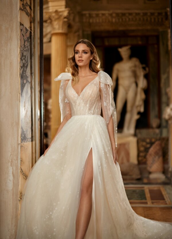 Boss Hochzeitshaus Winsen Luhe Randy Fenoli Fifi Moderne Aline Schlitz Brautkleid Hamburg Bremen Stade Winsen Buxtehude (2) p