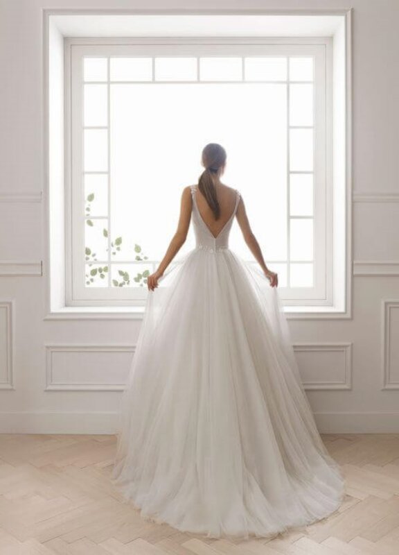 BossHochzeitshaus WinsenLuhe Enea AireBarcelona Brautkleid Aline schlicht Hamburg Stelle Lübeck Sittensen (1) p