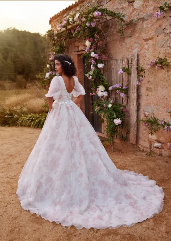 BossHochzeitshaus WinsenLuhe ModernesBrautkleid BrautkleidmitMuster Bremen Hamburg Stelle Maschen Stade WhiteOne Sarang (3)