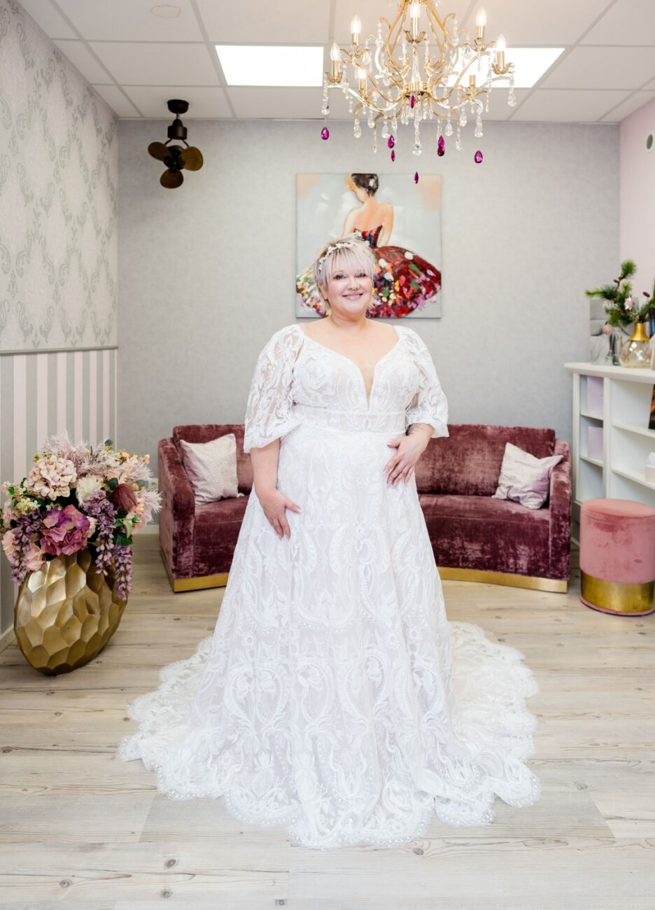 BossHochzeitshaus CurvyBrautkleider Aline Modern Niedersachsen Stade Bremen Hamburg (3)