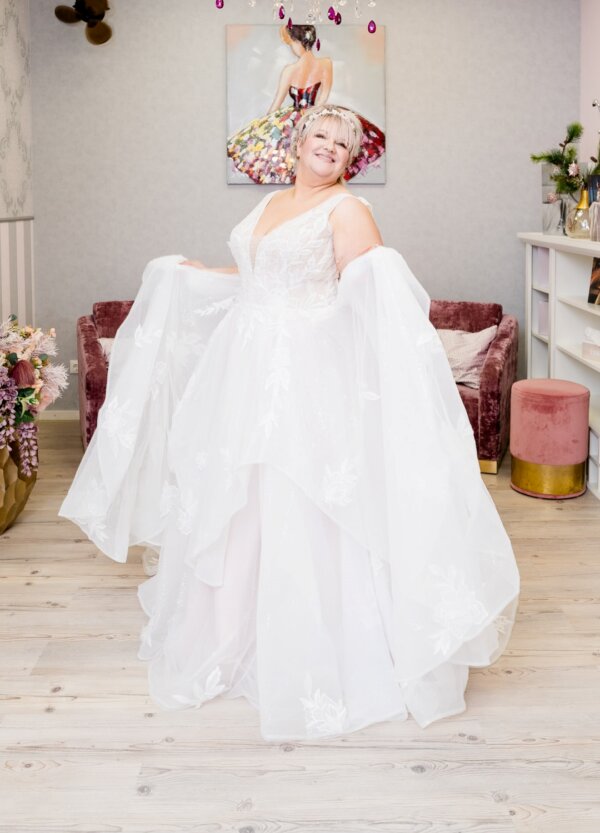 BossHochzeitshaus Winsen Brautkleier Curvy PlusSize Hamburg Lübeck Stade (4)