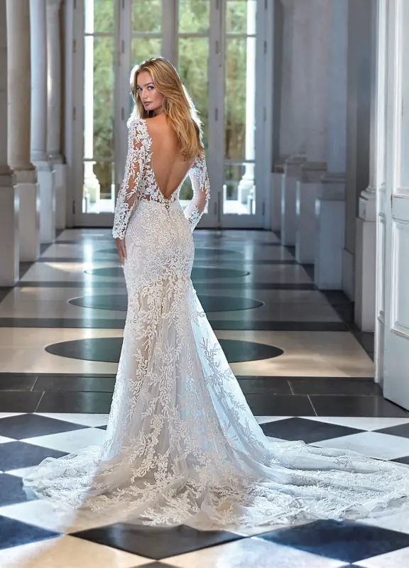 Boss Hochzeithaus Winsen Luhe Brautkleider Bremen Hamburg Lüneburg Demetrios Platinum DP469 Niedersachsen (3)