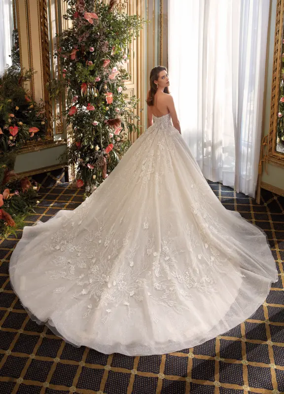 Boss Hochzeithaus Winsen Luhe Brautkleider Bremen Hamburg Lüneburg Demetrios Platinum DP492 Niedersachsen (4)