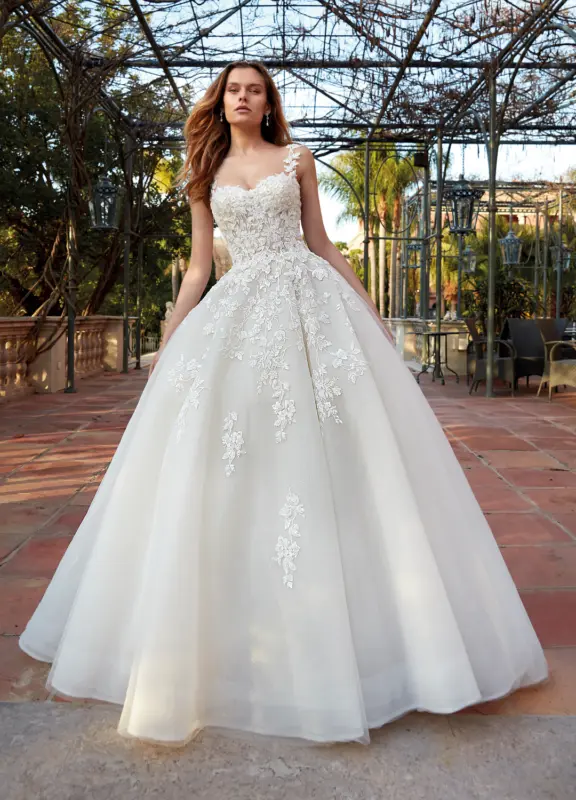Boss Hochzeithaus Winsen Luhe Brautkleider Bremen Hamburg Lüneburg Hannover Lübeck Demetrios 1202 Niedersachsen (5)