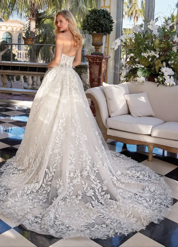 Boss Hochzeithaus Winsen Luhe Brautkleider Bremen Hamburg Lüneburg Hannover Lübeck Demetrios 1243 Niedersachsen (4)