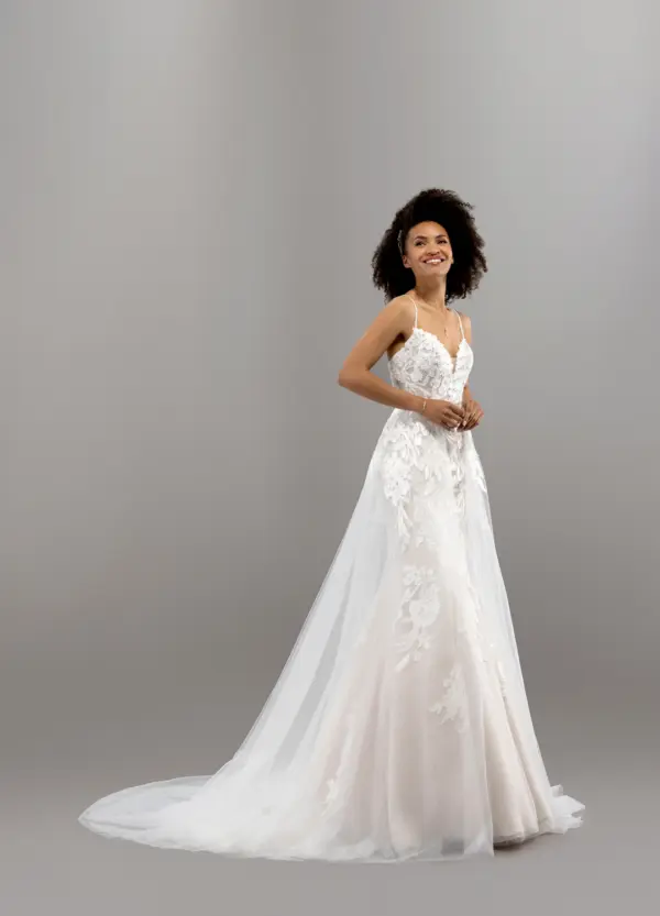 Boss Hochzeithaus Winsen Luhe Brautkleider Bremen Hamburg Lüneburg Hannover Lübeck Harburg Eglantine Falbala Niedersachsen (1)
