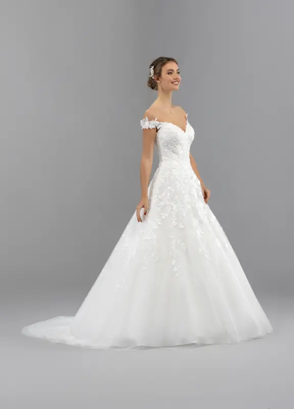 Boss Hochzeithaus Winsen Luhe Brautkleider Bremen Hamburg Lüneburg Hannover Lübeck Harburg Eglantine Fuchsia Niedersachsen (1)