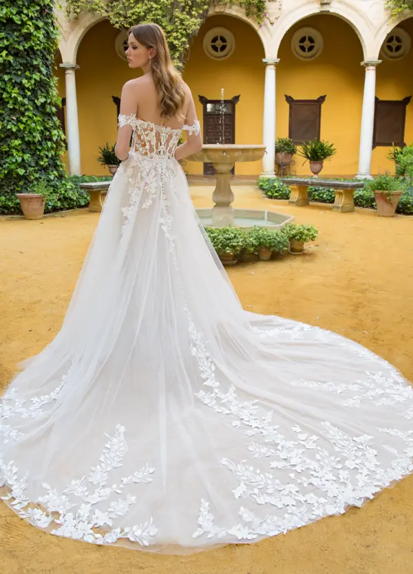 Boss Hochzeithaus Winsen Luhe Brautkleider Bremen Hamburg Lüneburg Hannover Lübeck Harburg Enzoani Blue Petunia Niedersachsen (1)