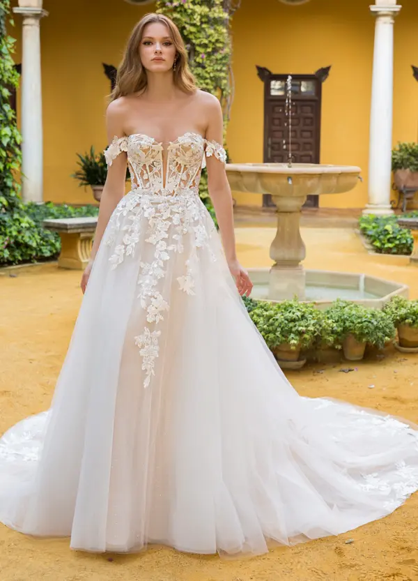 Boss Hochzeithaus Winsen Luhe Brautkleider Bremen Hamburg Lüneburg Hannover Lübeck Harburg Enzoani Blue Petunia Niedersachsen (2)