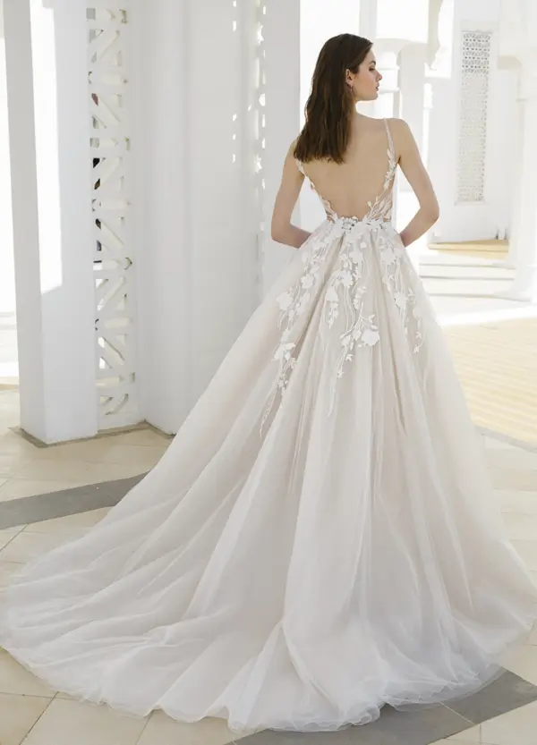 Boss Hochzeithaus Winsen Luhe Brautkleider Bremen Hamburg Lüneburg Hannover Lübeck Harburg Enzoani Blue Rhapsody Niedersachsen (1)