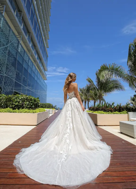 Boss Hochzeithaus Winsen Luhe Brautkleider Bremen Hamburg Lüneburg Hannover Lübeck Harburg Enzoani Onika Niedersachsen (1)