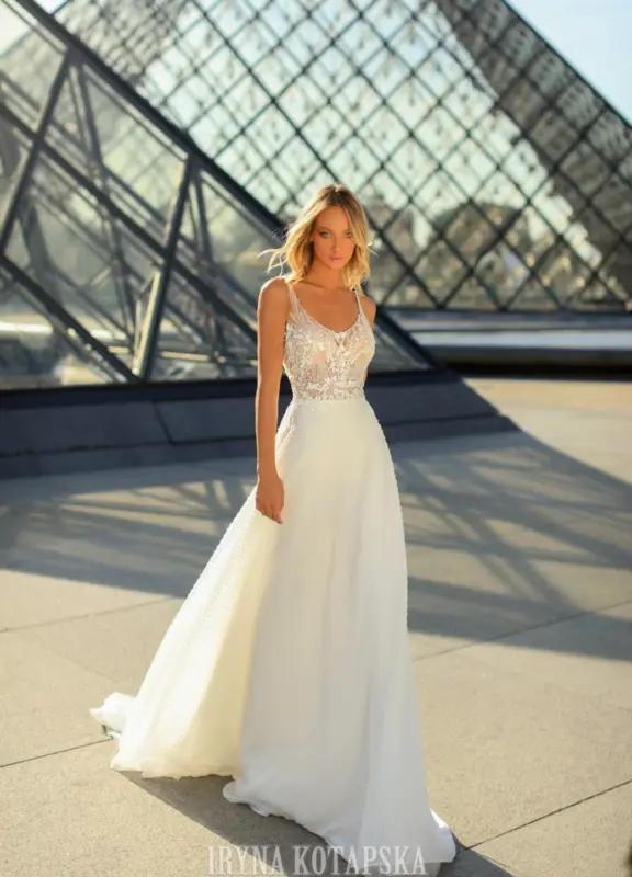 Boss Hochzeithaus Winsen Luhe Brautkleider Bremen Hamburg Lüneburg Hannover Lübeck Harburg Iryna Kotapska moerne Brautkleider LB2303 Niedersachsen (3)