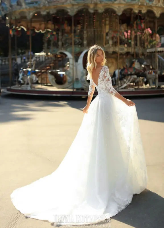 Boss Hochzeithaus Winsen Luhe Brautkleider Bremen Hamburg Lüneburg Hannover Lübeck Harburg Iryna Kotapska moerne Brautkleider LB2311 Niedersachsen (1)