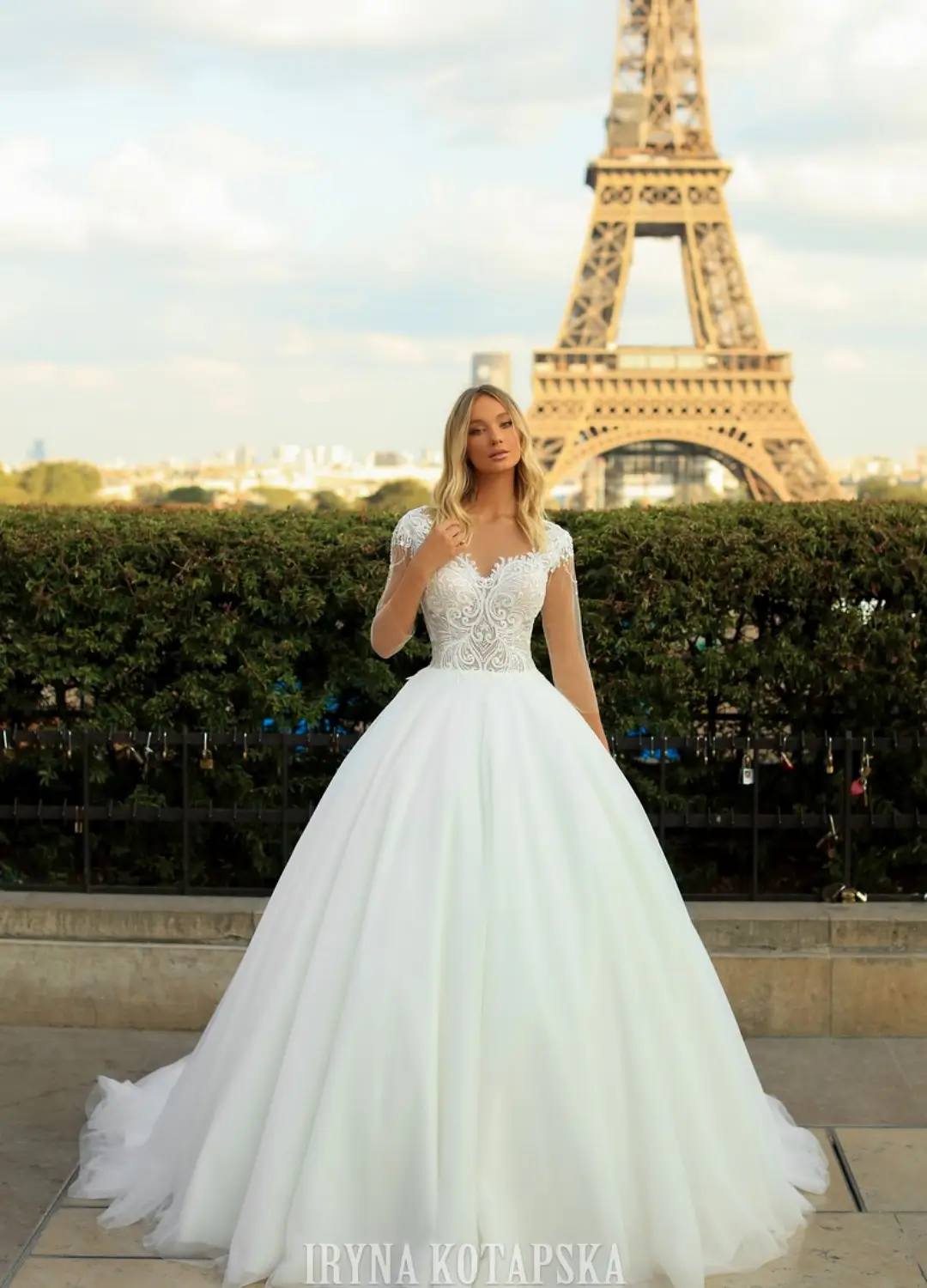 Boss Hochzeithaus Winsen Luhe Brautkleider Bremen Hamburg Lüneburg Hannover Lübeck Harburg Iryna Kotapska moerne Brautkleider LB2335 Niedersachsen (4)