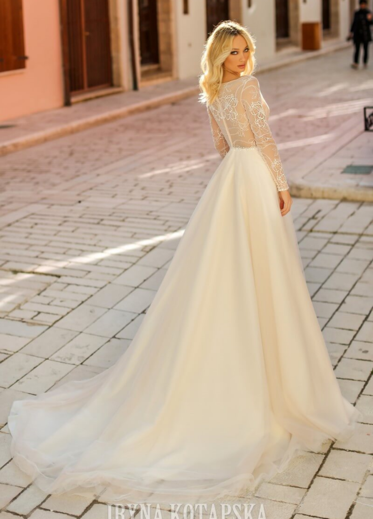 Boss Hochzeithaus Winsen Luhe Brautkleider Bremen Hamburg Lüneburg Hannover Lübeck Harburg Iryna Kotapska moerne Brautkleider PR2202 Niedersachsen (3)
