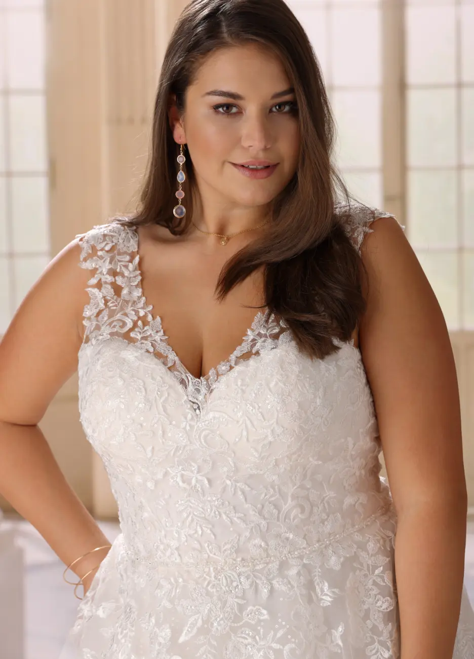 Boss Hochzeithaus Winsen Luhe Brautkleider Bremen Hamburg Lüneburg Hannover Lübeck Harburg Ladybird moderne Brautkleider Pisces Niedersachsen (3)