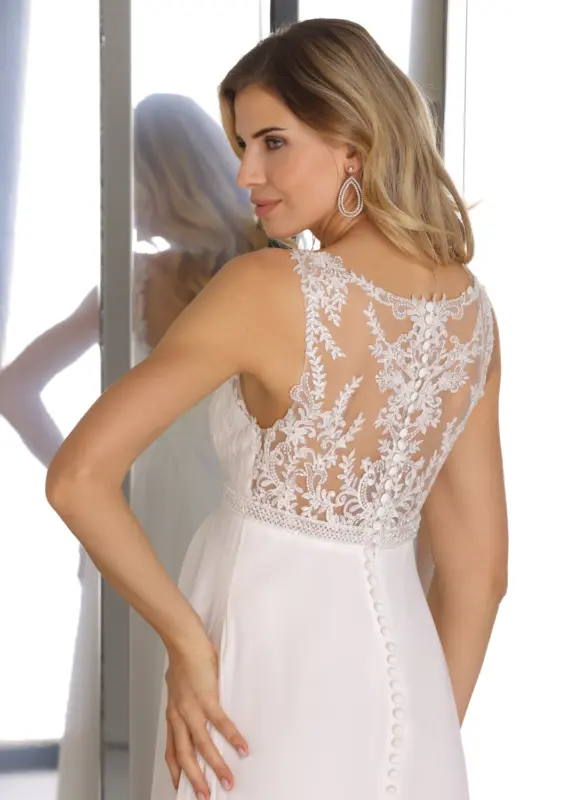 Boss Hochzeithaus Winsen Luhe Brautkleider Bremen Hamburg Lüneburg Hannover Lübeck Harburg Ladybird moderne Brautkleider Renata Niedersachsen (2)
