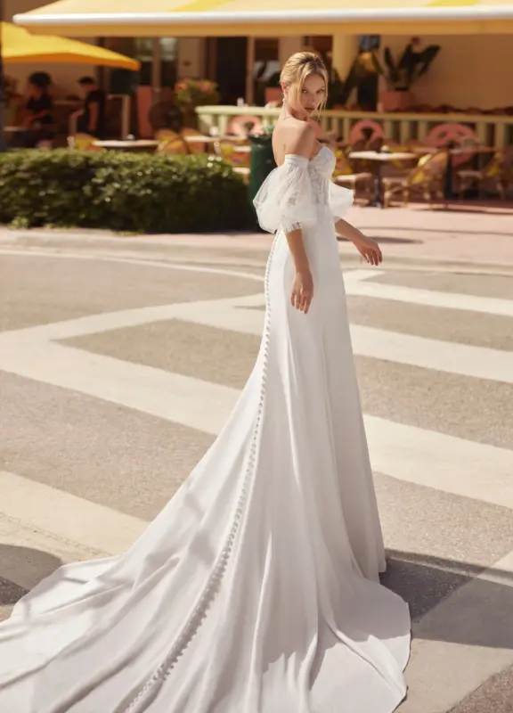 Boss Hochzeithaus Winsen Luhe Brautkleider Bremen Hamburg Lüneburg Hannover Lübeck Harburg Luna Novias moderne Brautkleider Camin Niedersachsen (2)