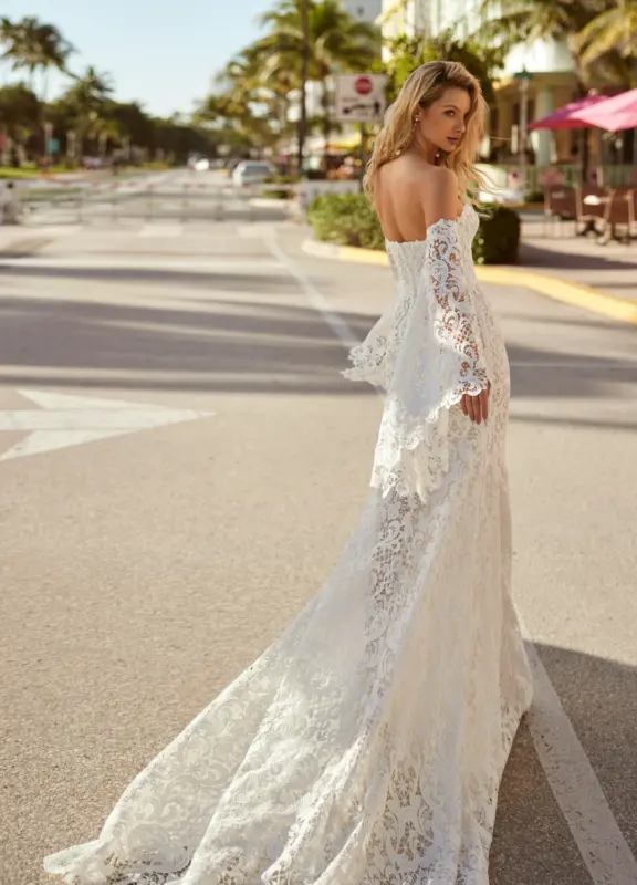 Boss Hochzeithaus Winsen Luhe Brautkleider Bremen Hamburg Lüneburg Hannover Lübeck Harburg Luna Novias moderne Brautkleider Caroline Niedersachsen (2)