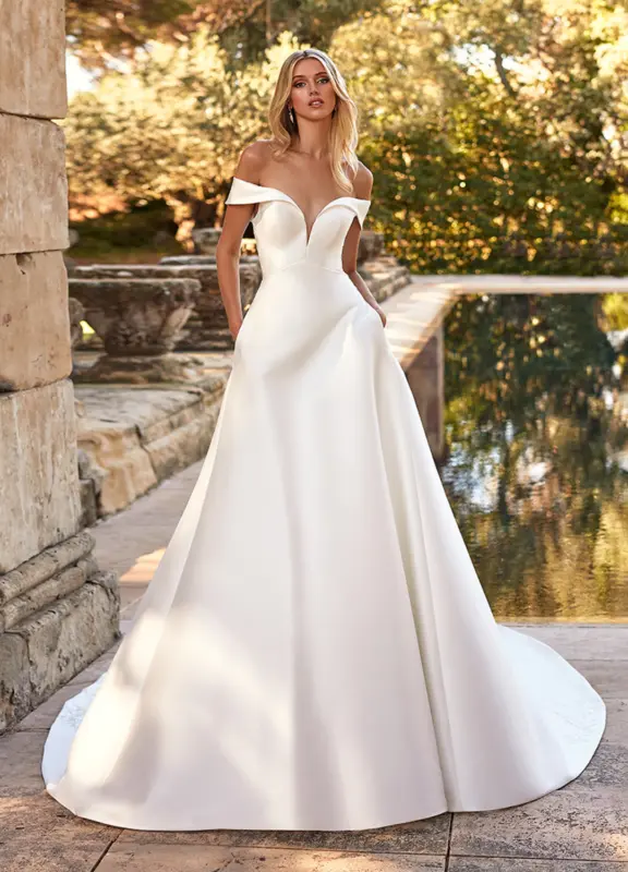 Boss Hochzeithaus Winsen Luhe Brautkleider Bremen Hamburg Lüneburg Hannover Lübeck Harburg Pronovias Winnie Niedersachsen (1)