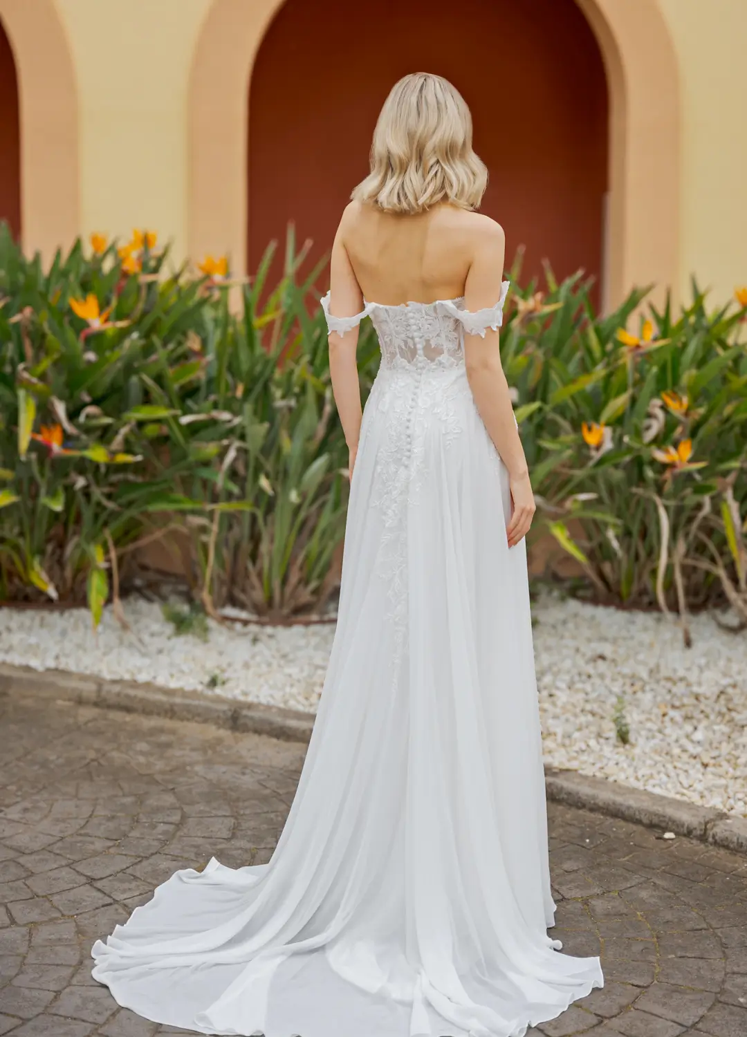 Boss Hochzeithaus Winsen Luhe Brautkleider Bremen Hamburg Lüneburg Hannover Stade Lübeck Buxtehude Amera Vera AL135 Brautkleider Niedersachsen (2)