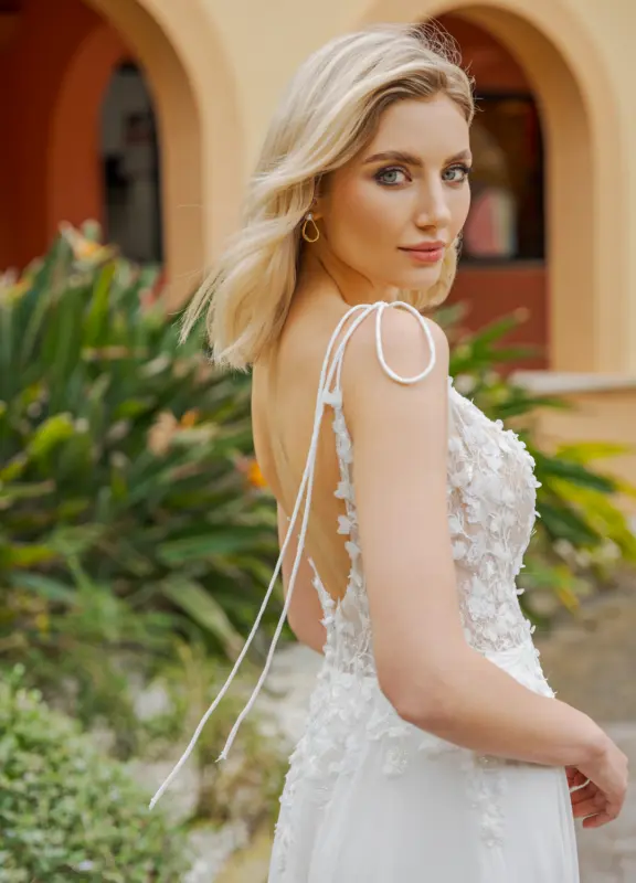 Boss Hochzeithaus Winsen Luhe Brautkleider Bremen Hamburg Lüneburg Hannover Stade Lübeck Buxtehude Amera Vera AL138 Brautkleider Niedersachsen (4)