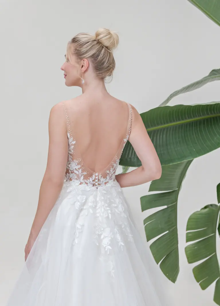 Boss Hochzeithaus Winsen Luhe Brautkleider Bremen Hamburg Lüneburg Hannover Stade Lübeck Buxtehude Amera Vera Brautkleider B2505 Niedersachsen (4)