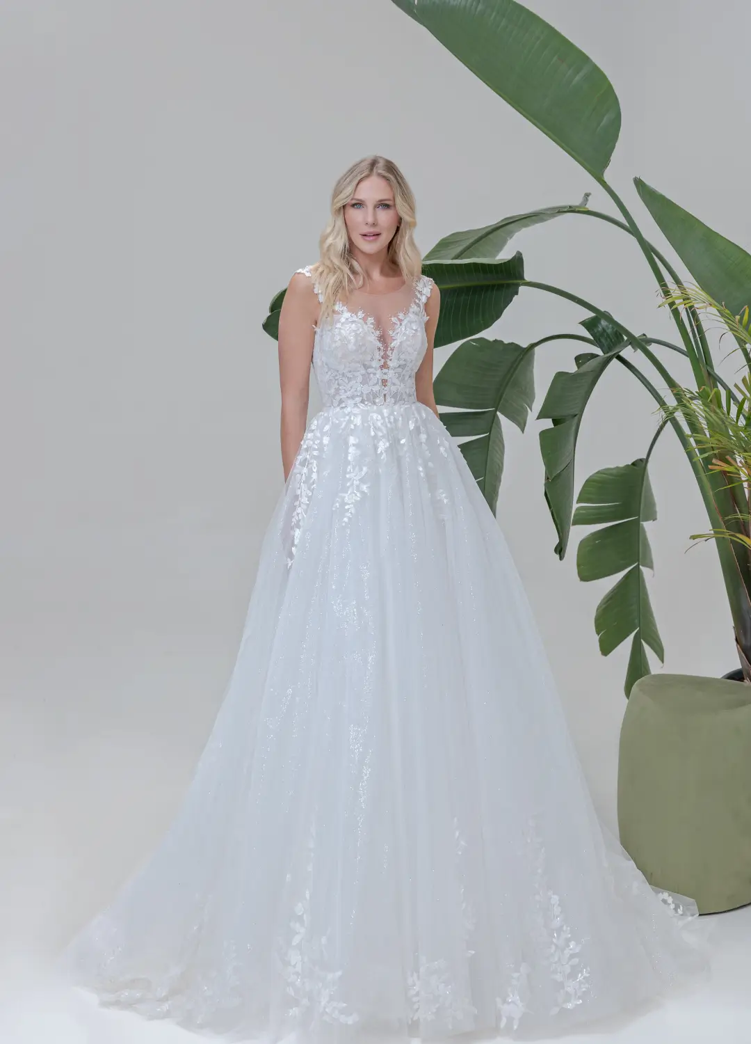 Boss Hochzeithaus Winsen Luhe Brautkleider Bremen Hamburg Lüneburg Hannover Stade Lübeck Buxtehude Amera Vera Brautkleider B2506 Niedersachsen (1)