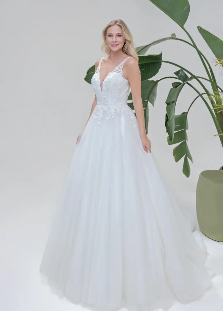 Boss Hochzeithaus Winsen Luhe Brautkleider Bremen Hamburg Lüneburg Hannover Stade Lübeck Buxtehude Amera Vera Brautkleider B2535 Niedersachsen (1)