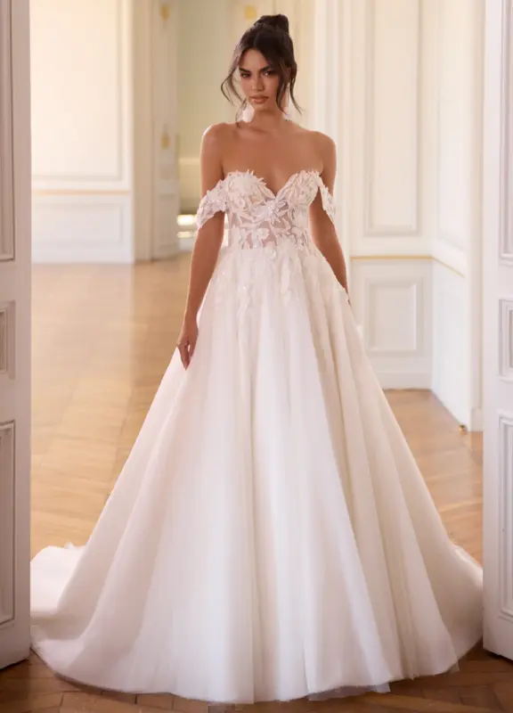 Boss Hochzeithaus Winsen Luhe Brautkleider Bremen Hamburg Lüneburg Hannover Stade Lübeck Buxtehude Bianco Evento Renata Brautkleider Niedersachsen (1)