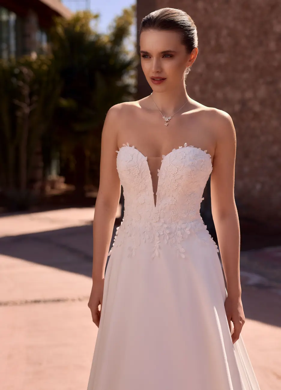 Boss Hochzeithaus Winsen Luhe Brautkleider Bremen Hamburg Lüneburg Hannover Stade Lübeck Buxtehude Bianco Evento Winnie Brautkleider Niedersachsen (3)