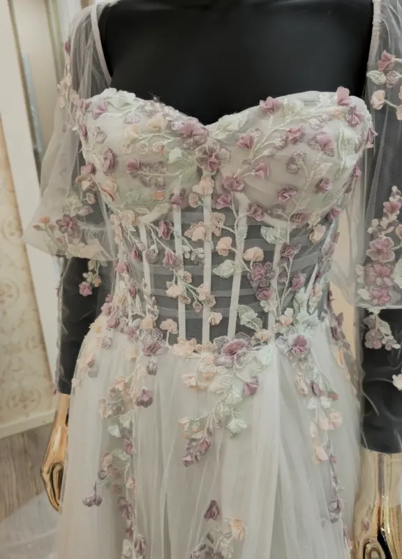Boss Hochzeithaus Winsen Luhe Brautkleider Bremen Hamburg Lüneburg Hannover Stade Lübeck Buxtehude Boss Wedding Collection Bunte Brautkleider Niedersachsen (3)