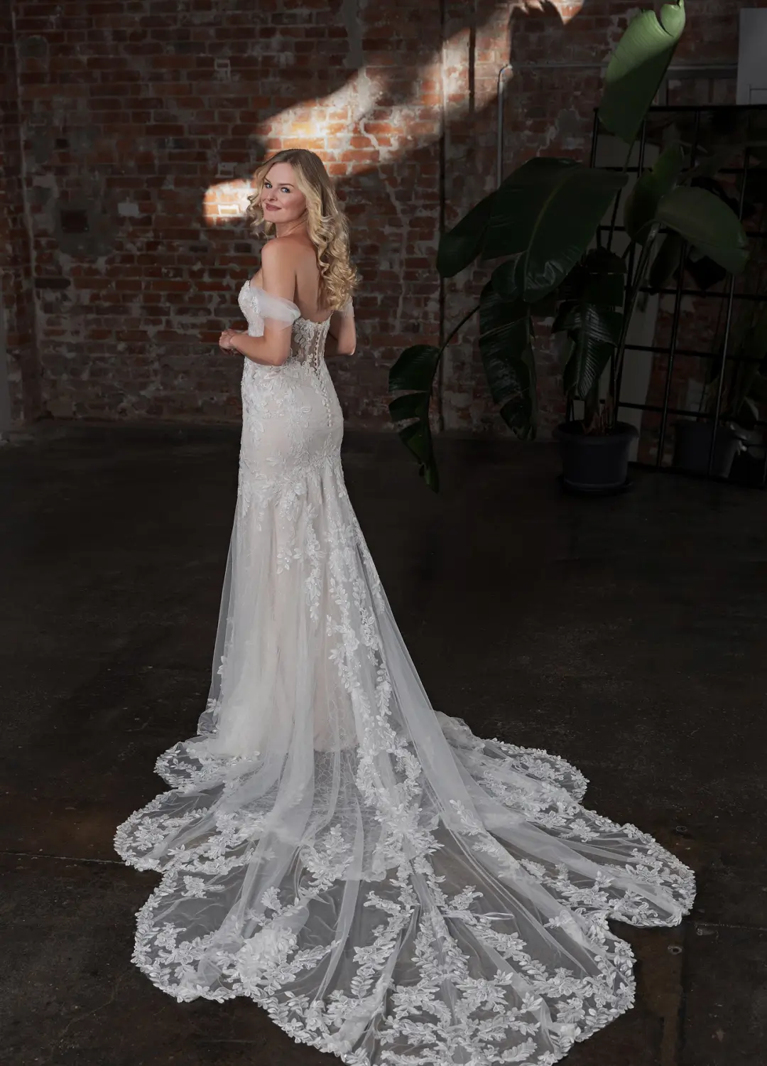 Boss Hochzeithaus Winsen Luhe Brautkleider Bremen Hamburg Lüneburg Hannover Stade Lübeck Buxtehude Duett Brautkleider DT150 Niedersachsen (3)