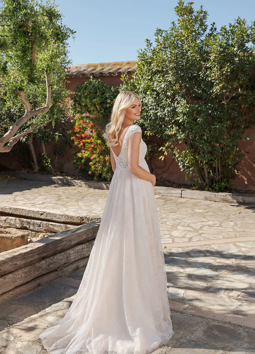 Boss Hochzeithaus Winsen Luhe Brautkleider Bremen Hamburg Lüneburg Hannover Stade Lübeck Buxtehude Duett DTS504 Brautkleider Schwangerschaft Niedersachsen (3)