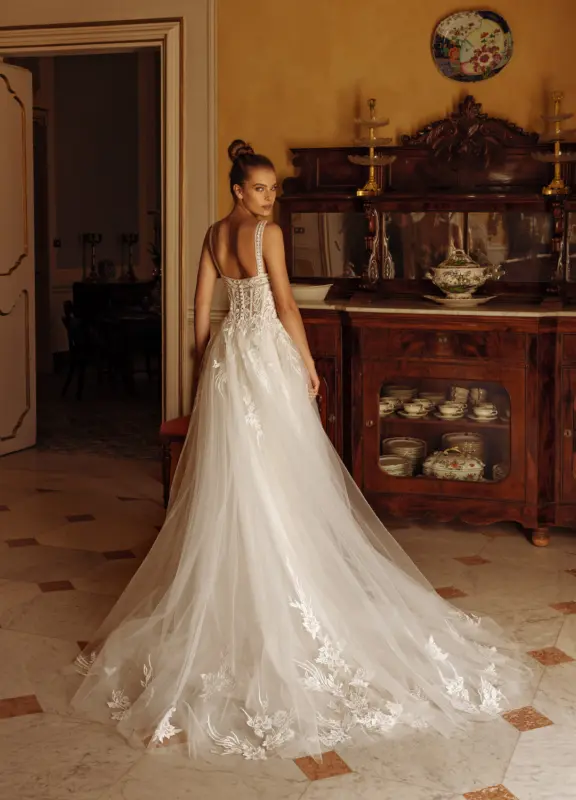 Boss Hochzeithaus Winsen Luhe Brautkleider Bremen Hamburg Lüneburg Hannover Stade Lübeck Buxtehude LePapillion moderne Brautkleider Sara Niedersachsen (3)