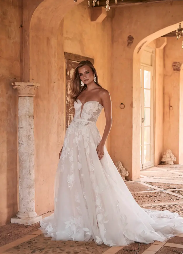 Boss Hochzeithaus Winsen Luhe Brautkleider Bremen Hamburg Lüneburg Hannover Stade Lübeck Buxtehude Madi Lane Walker Brautkleider Niedersachsen (7)