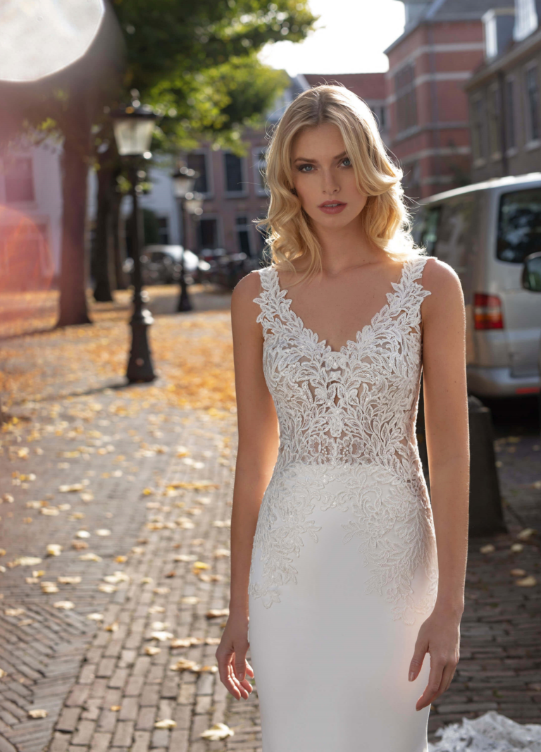Boss Hochzeithaus Winsen Luhe Brautkleider Bremen Hamburg Lüneburg Hannover Stade Lübeck Buxtehude Modeca moderne Brautkleider Karine Niedersachsen (3)