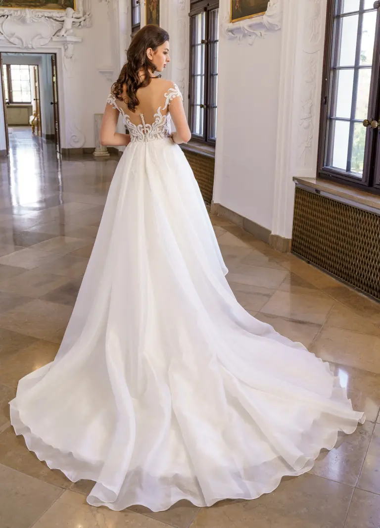 Boss Hochzeithaus Winsen Luhe Brautkleider Bremen Hamburg Lüneburg Hannover Stade Lübeck Buxtehude MsModa Brautkleider Kami Niedersachsen (1)