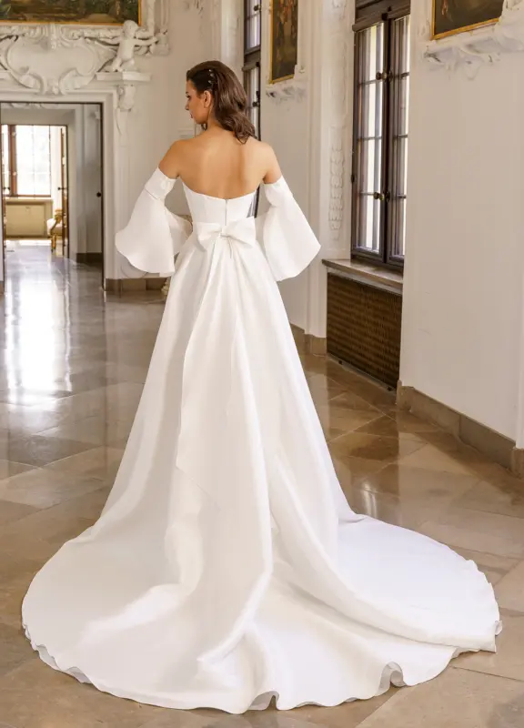 Boss Hochzeithaus Winsen Luhe Brautkleider Bremen Hamburg Lüneburg Hannover Stade Lübeck Buxtehude MsModa Vokuhila Brautkleider Avalon Niedersachsen (3)