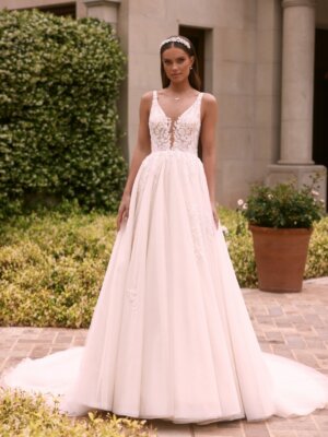 Boss Hochzeithaus Winsen Luhe Brautkleider Bremen Hamburg Lüneburg Hannover Stade Lübeck Buxtehude moderne Brautkleider Niedersachsen Bianco Evento Clorinde (1)