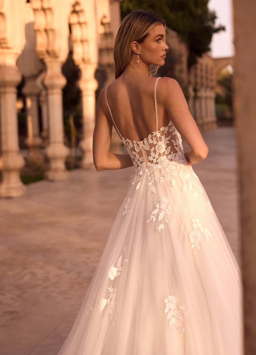 Boss Hochzeithaus Winsen Luhe Brautkleider Bremen Hamburg Lüneburg Hannover Stade Lübeck Buxtehude moderne Brautkleider Niedersachsen Bianco Evento Kaia (4)