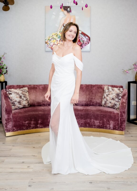 Boss Hochzeithaus Winsen Luhe Brautkleider Bremen Hamburg Lüneburg Hannover Stade Lübeck Buxtehude moderne Brautkleider Niedersachsen Brautkleid modern (2)