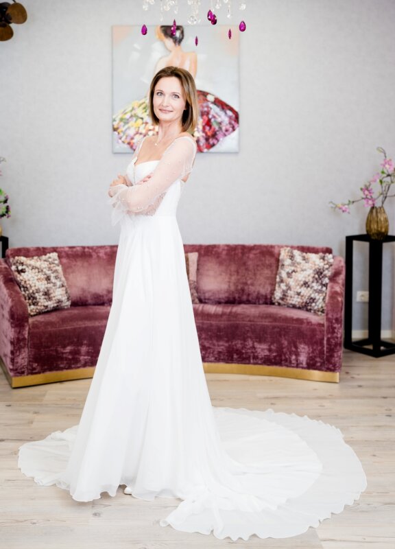 Boss Hochzeithaus Winsen Luhe Brautkleider Bremen Hamburg Lüneburg Hannover Stade Lübeck Buxtehude moderne Brautkleider Niedersachsen Chiffon Brautkleid (2)