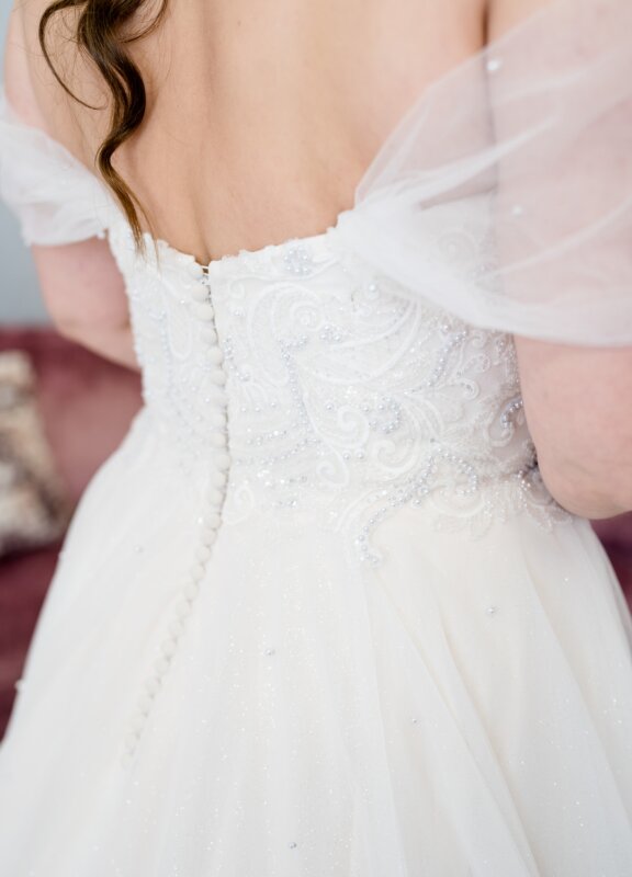 Boss Hochzeithaus Winsen Luhe Brautkleider Bremen Hamburg Lüneburg Hannover Stade Lübeck Buxtehude moderne Brautkleider Niedersachsen Glitzer Prinzessin (4)