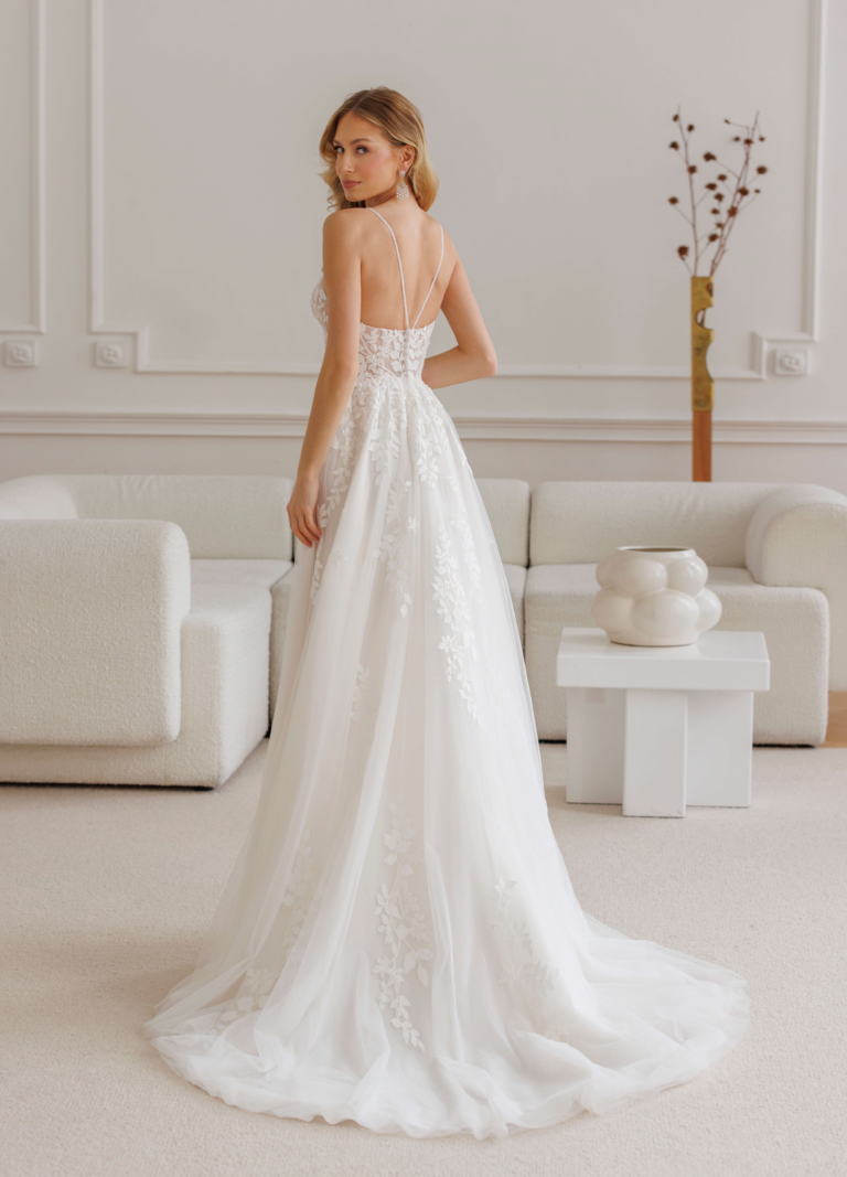 Boss Hochzeithaus Winsen Luhe Brautkleider Bremen Hamburg Lüneburg Hannover Stade Lübeck Buxtehude moderne Brautkleider Niedersachsen Jarice Anja (2)