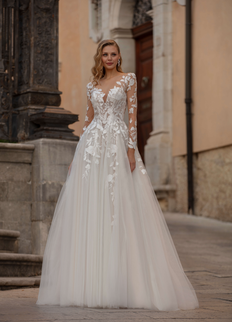 Boss Hochzeithaus Winsen Luhe Brautkleider Bremen Hamburg Lüneburg Hannover Stade Lübeck Buxtehude moderne Brautkleider Niedersachsen Jarice Ava (1)